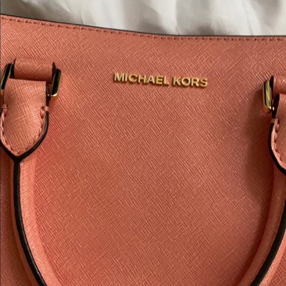 Michael Kors purse - Picture 2 of 4